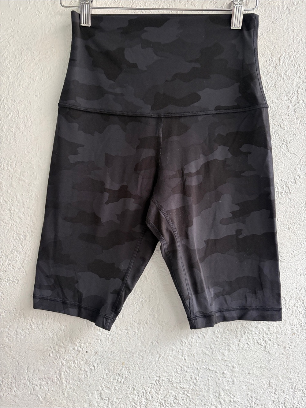 Lululemon Align High-Waist Camo Bike Shorts - Black/Grey